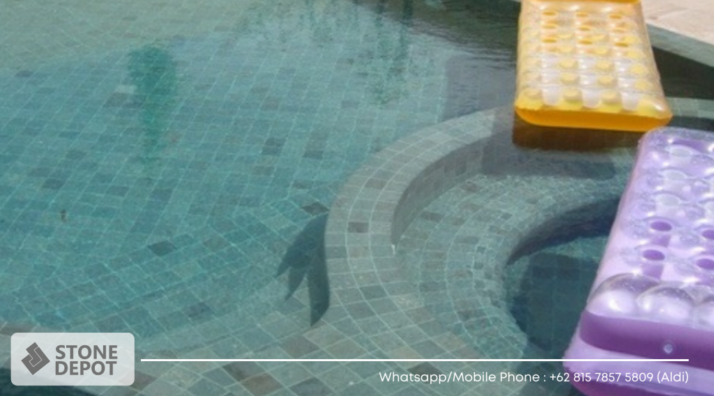Miami-styled Pool